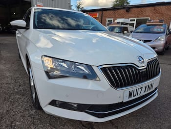 Used Skoda Superb 2017 for sale - 79817650: Photo
