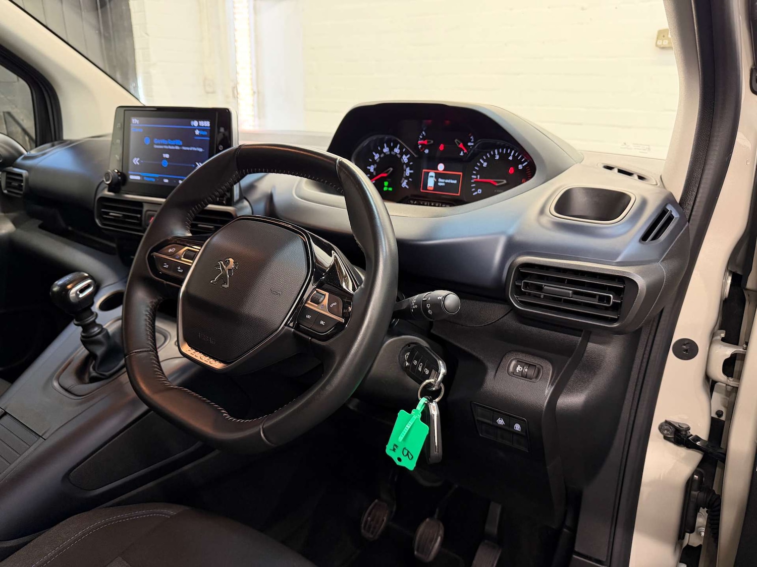 Used Peugeot Rifter 2021 for sale - 78083552: Photo 28