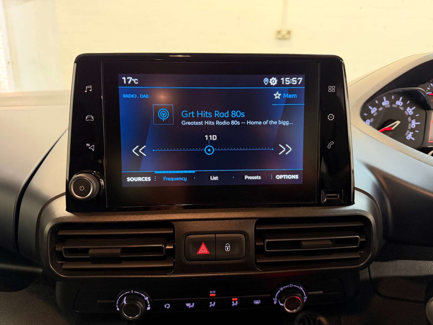 Used Peugeot Rifter 2021 for sale - 78083552: Photo 34