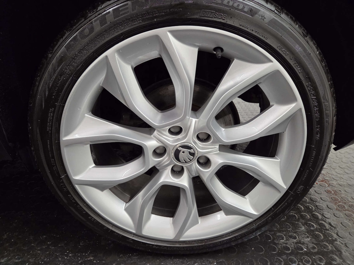 Used Skoda Karoq 2018 for sale - 76604256: Photo 32