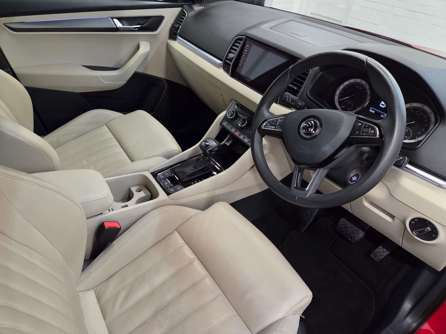 Used Skoda Karoq 2018 for sale - 76604256: Photo 9