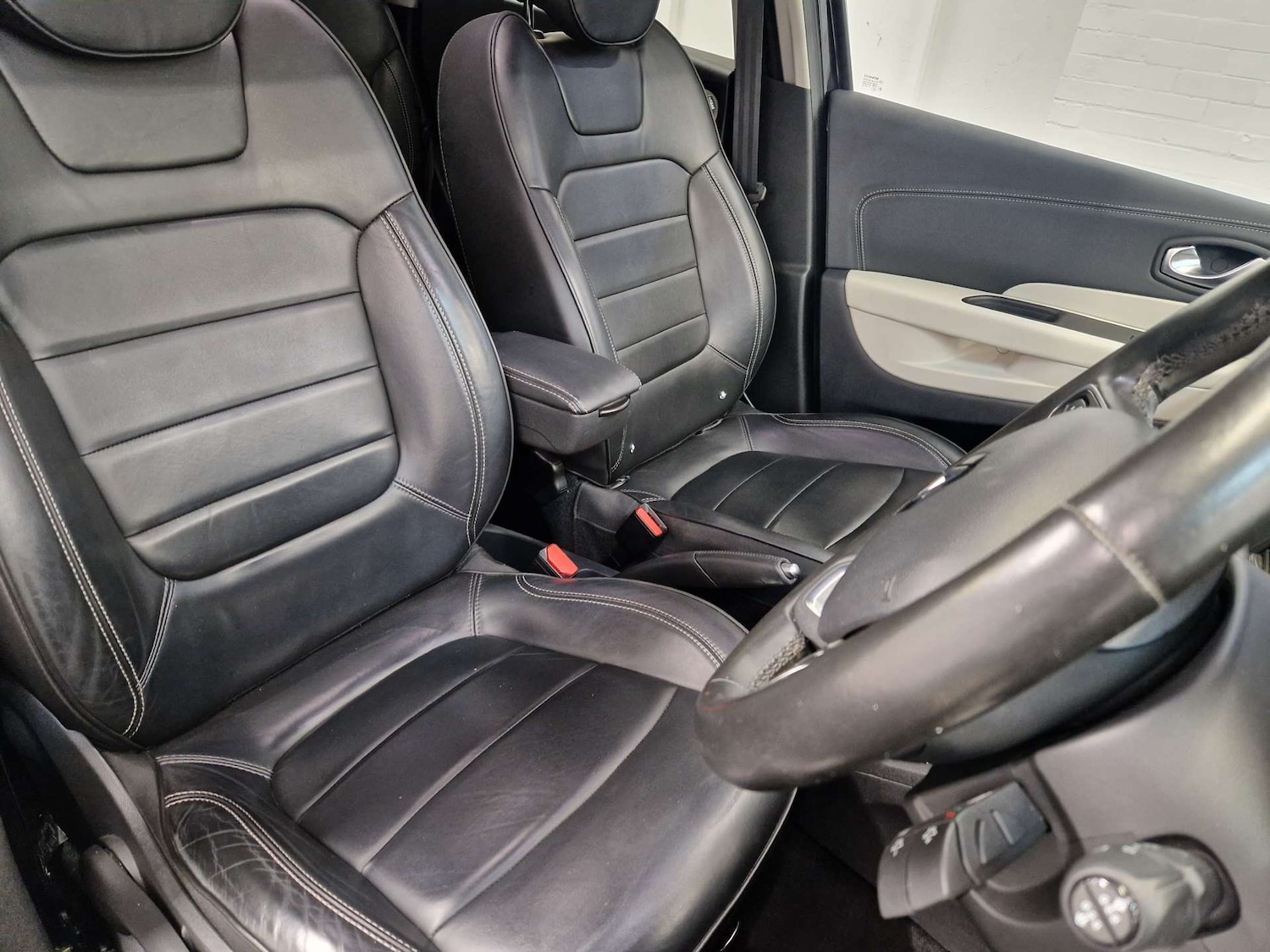 Used Renault Captur 2017 for sale - 76601087: Photo 13