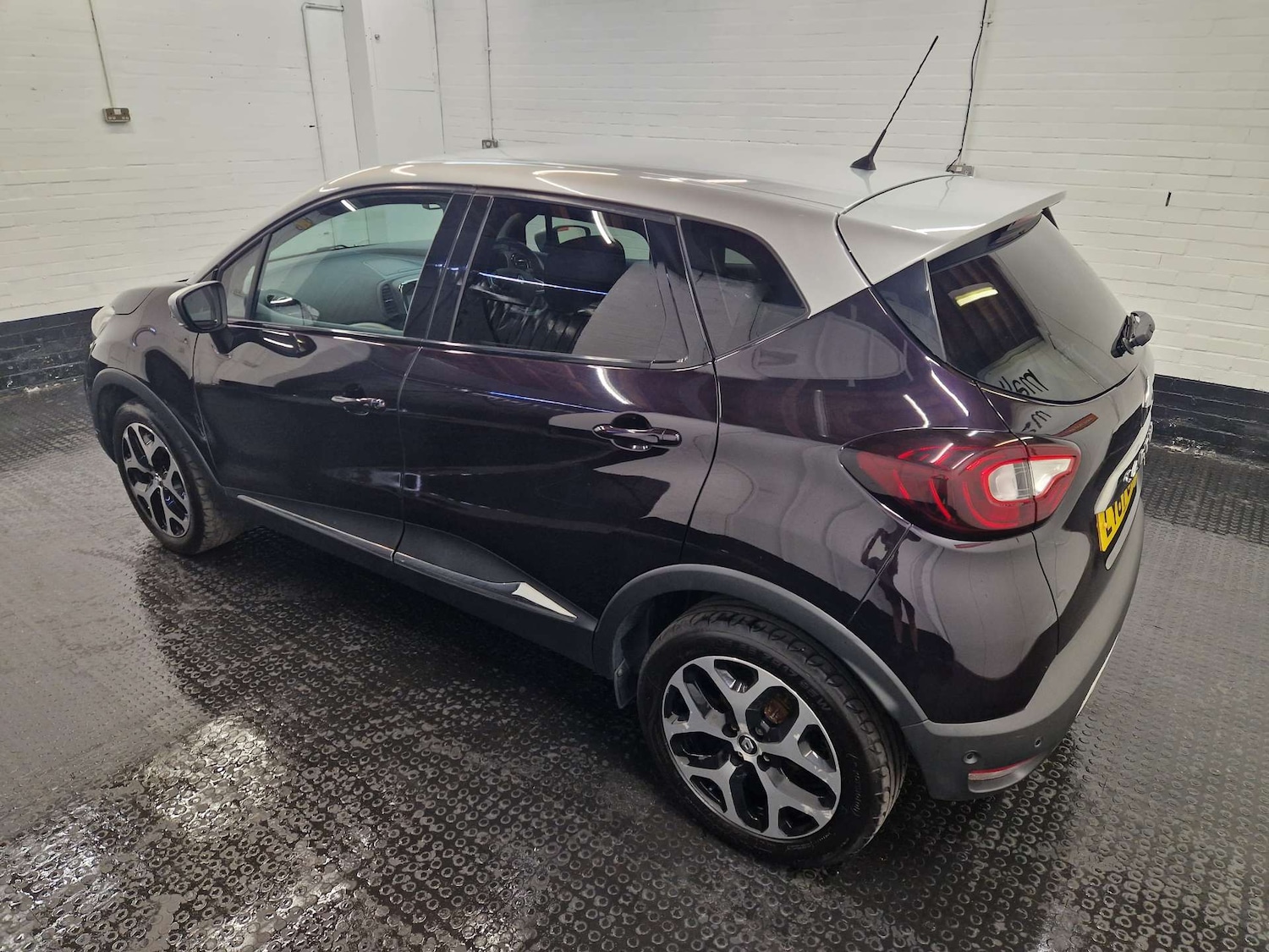 Used Renault Captur 2017 for sale - 76601087: Photo 32