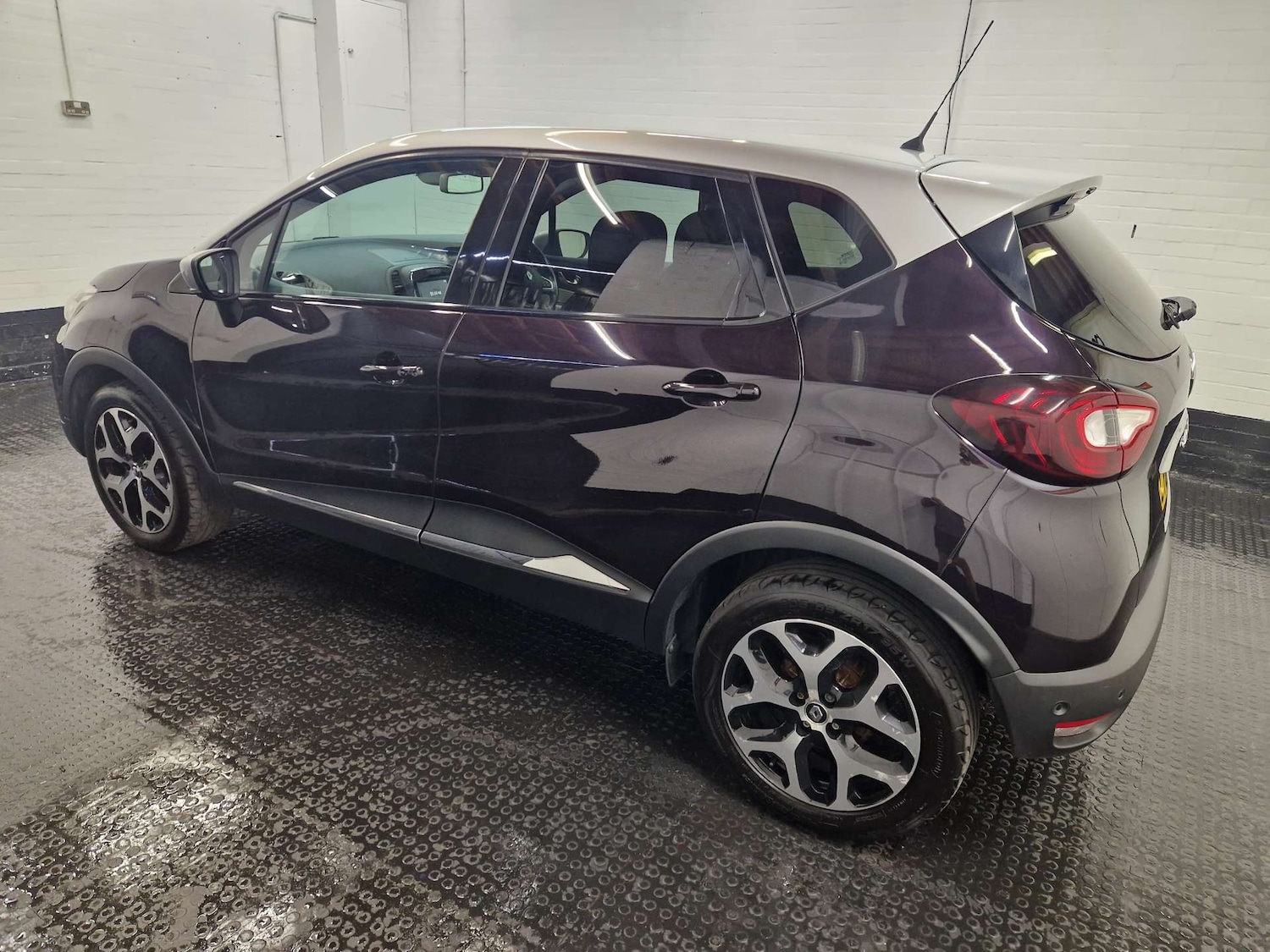 Used Renault Captur 2017 for sale - 76601087: Photo 34