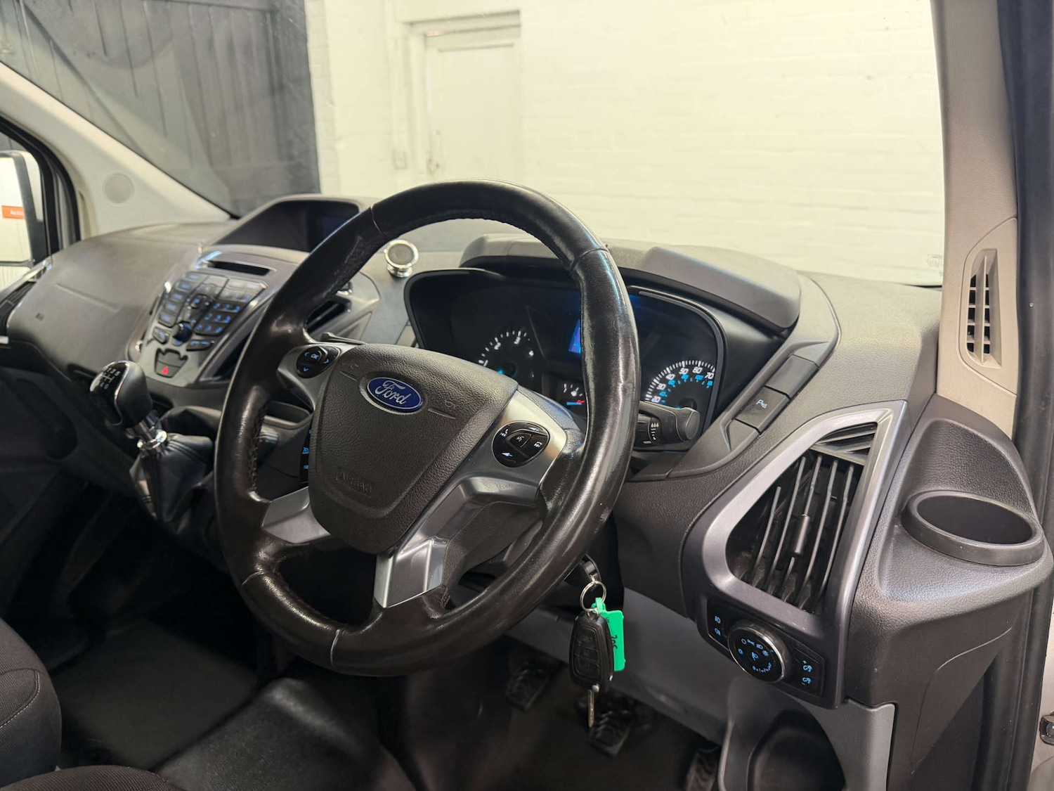 Used Ford Transit Custom 2017 for sale - 78111272: Photo 9