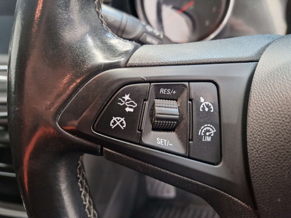 Used Vauxhall Astra 2017 for sale - 76142024: Photo 36