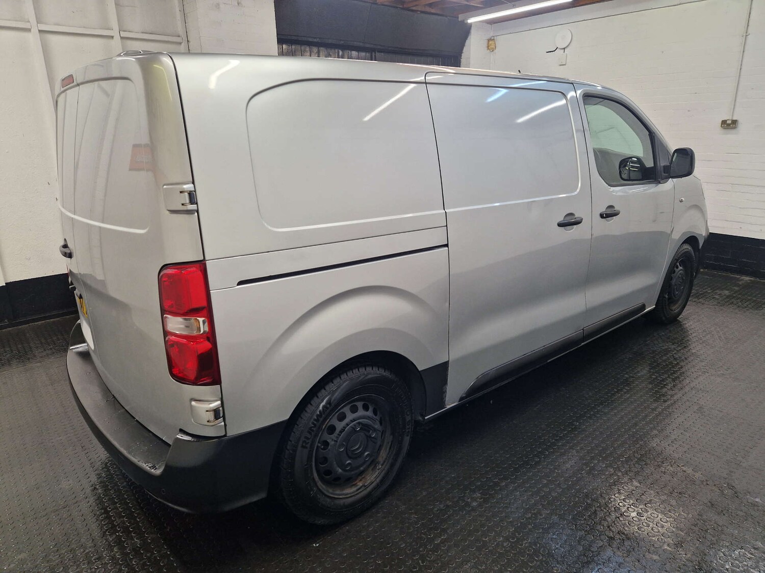 Used Citroen Dispatch 2017 for sale - 76469537: Photo 33