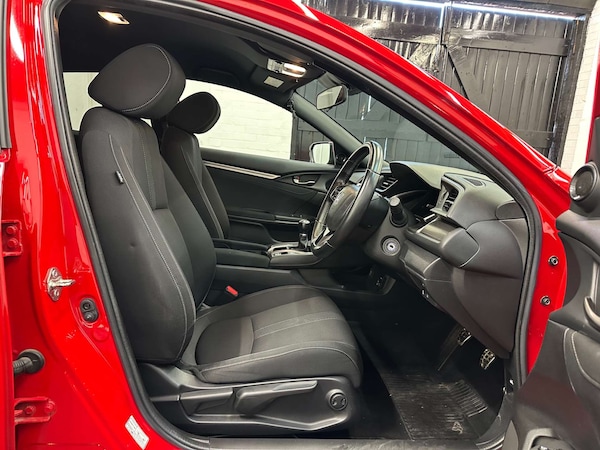 Used Honda Civic 2019 for sale - 74872908: Photo 17