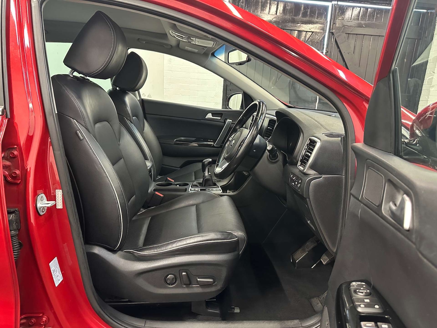 Used Kia Sportage 2018 for sale - 76436168: Photo 2