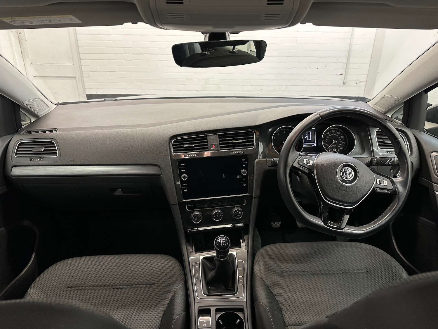 Used Volkswagen Golf 2018 for sale - 76588732: Photo 25