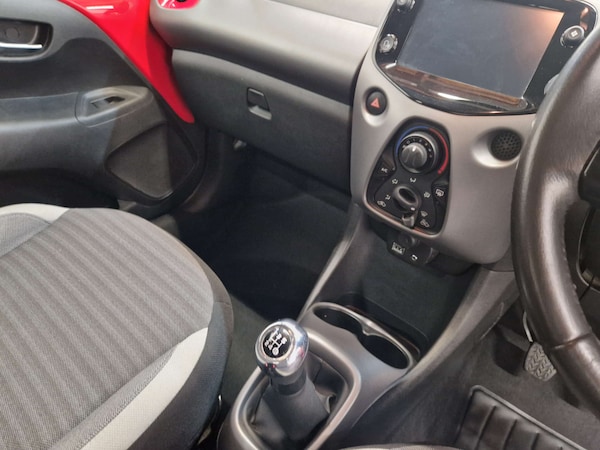 Used Toyota AYGO 2019 for sale - 76278268: Photo 31