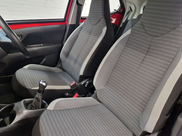 Used Toyota AYGO 2019 for sale - 76278268: Photo 40
