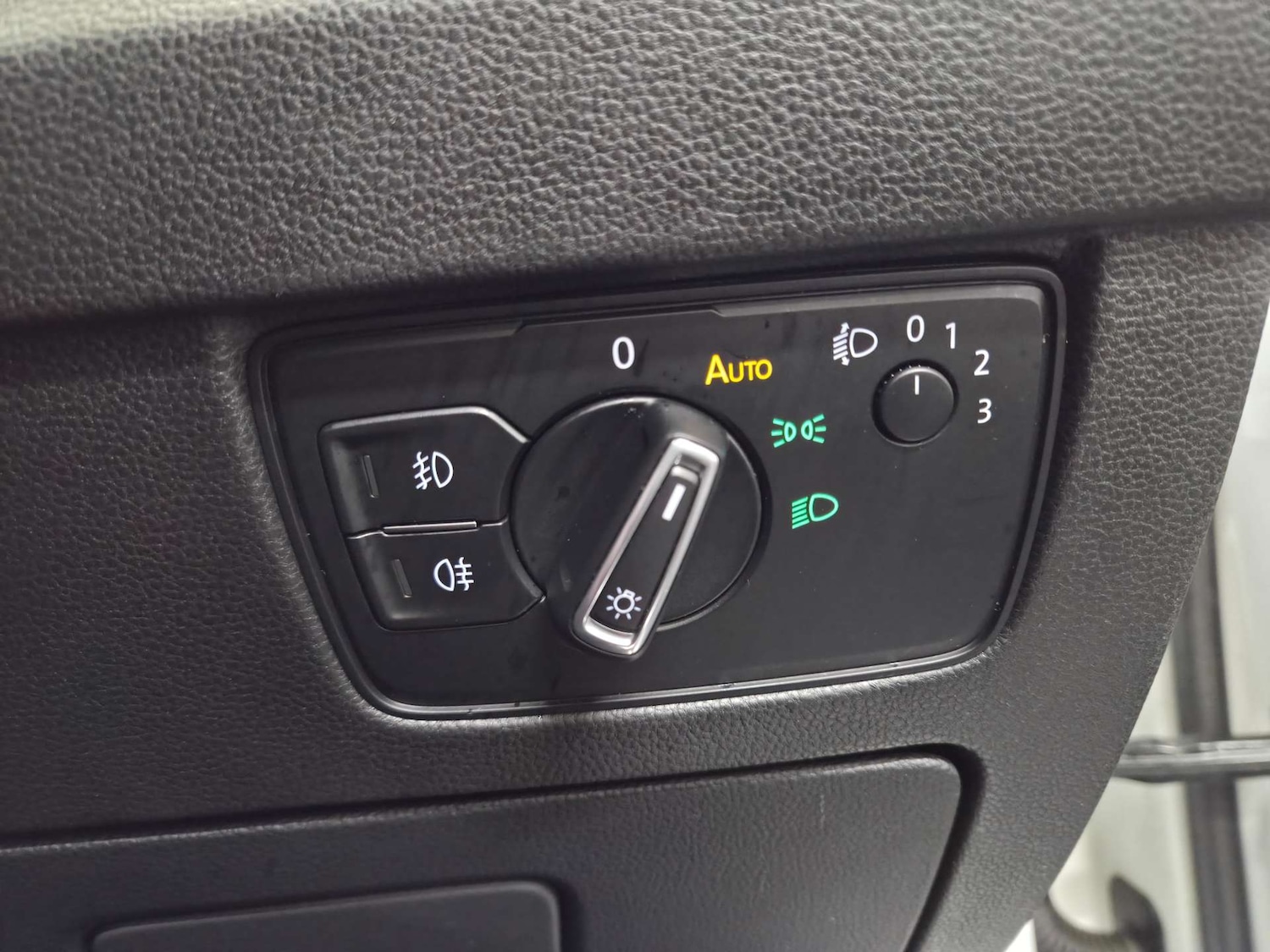 Used Volkswagen Passat 2017 for sale - 77609425: Photo 17