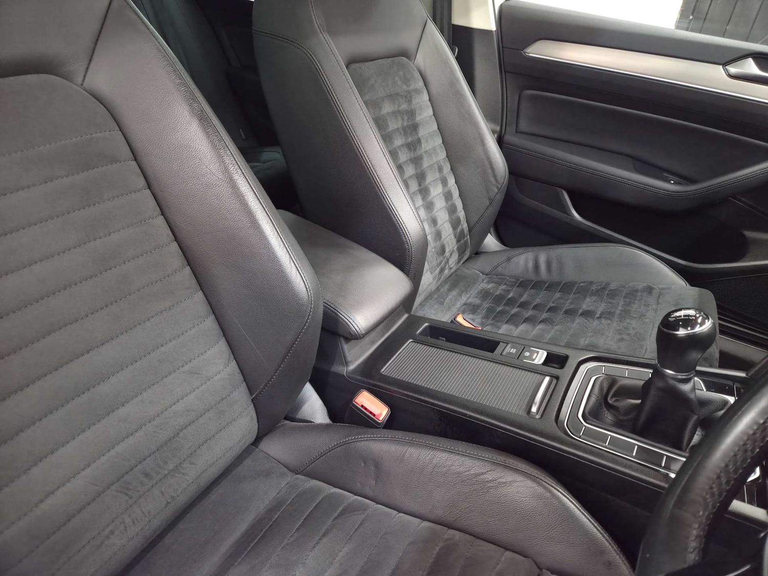 Used Volkswagen Passat 2017 for sale - 77609425: Photo 22