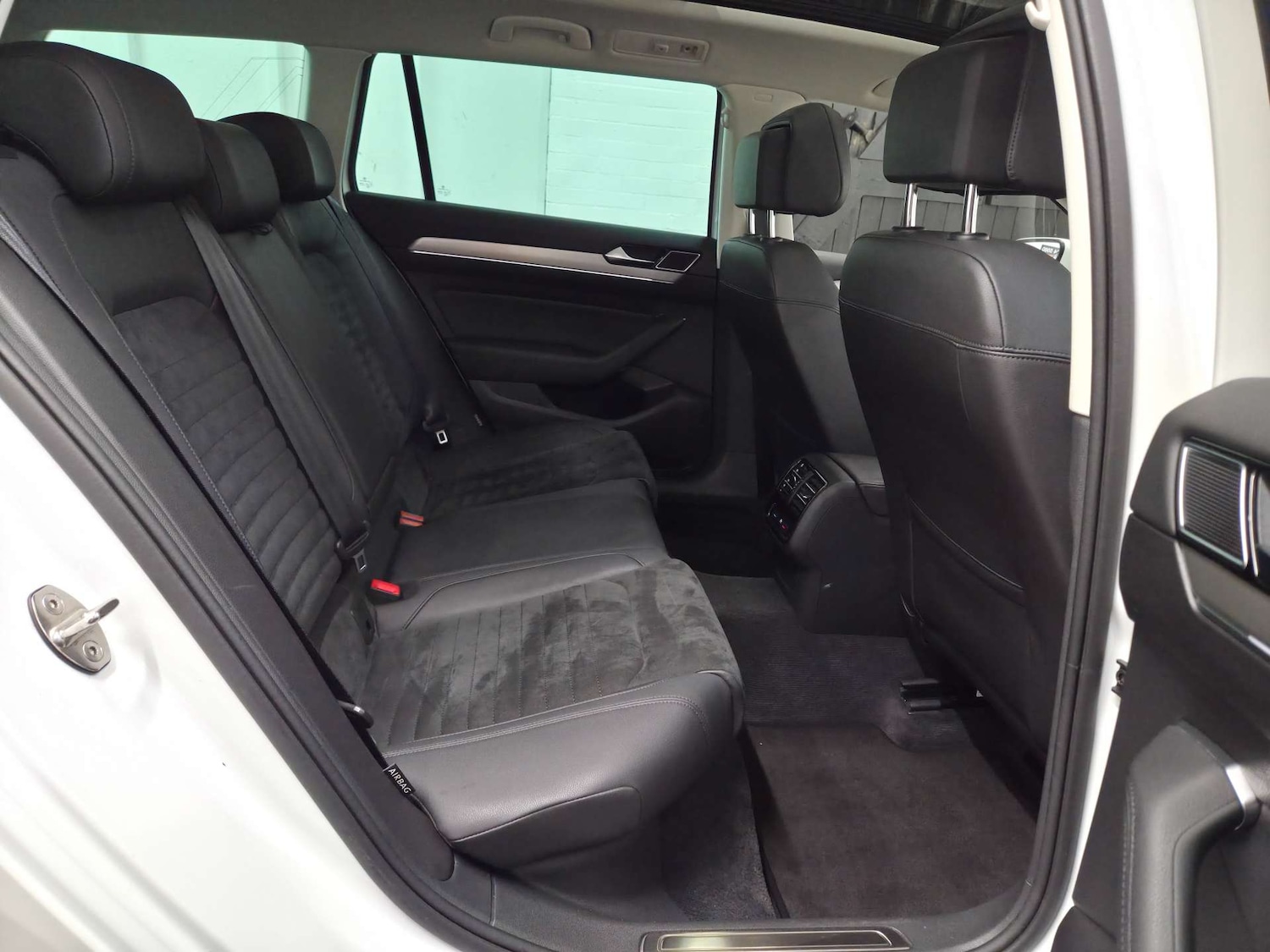 Used Volkswagen Passat 2017 for sale - 77609425: Photo 23