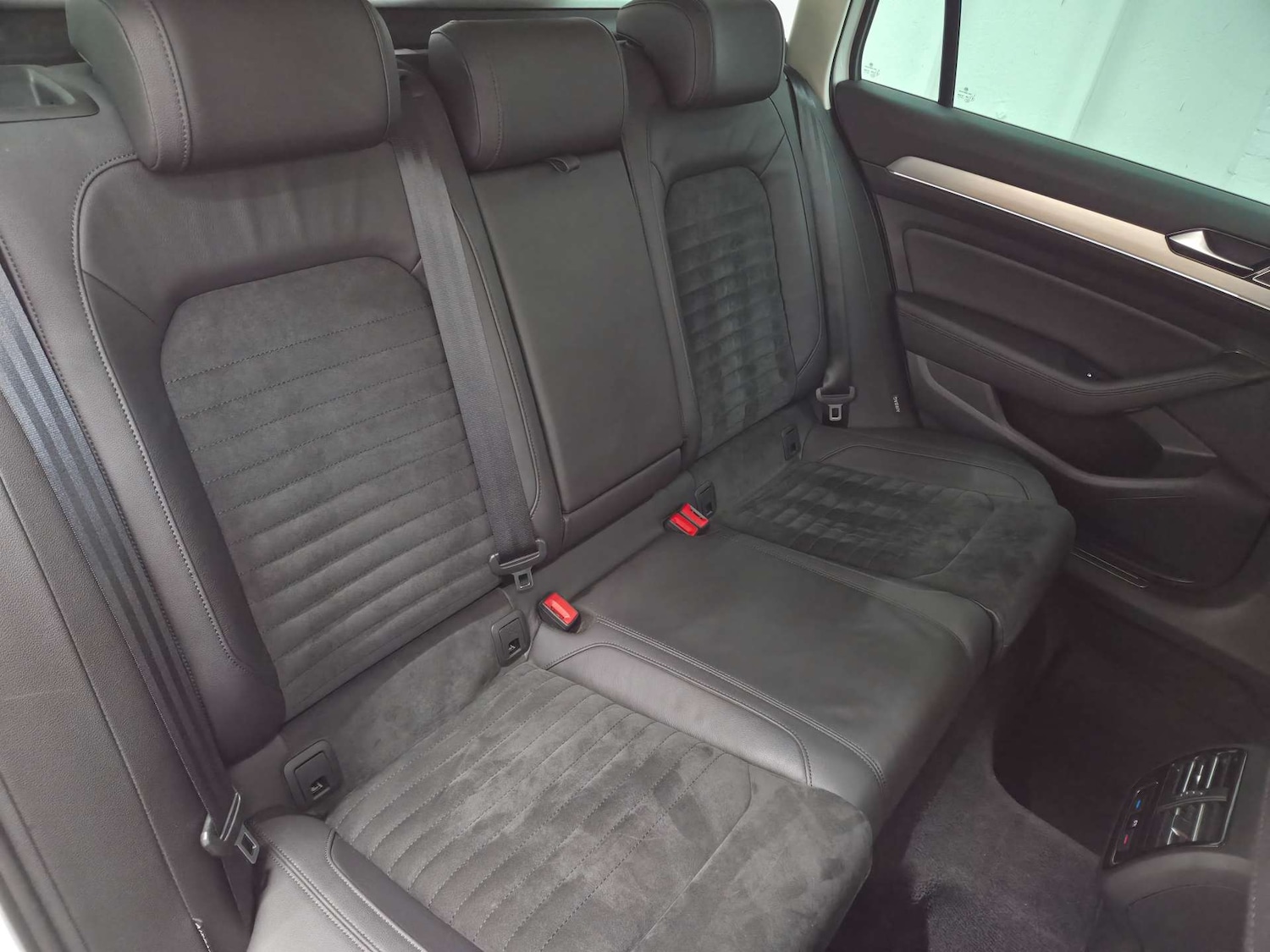 Used Volkswagen Passat 2017 for sale - 77609425: Photo 24