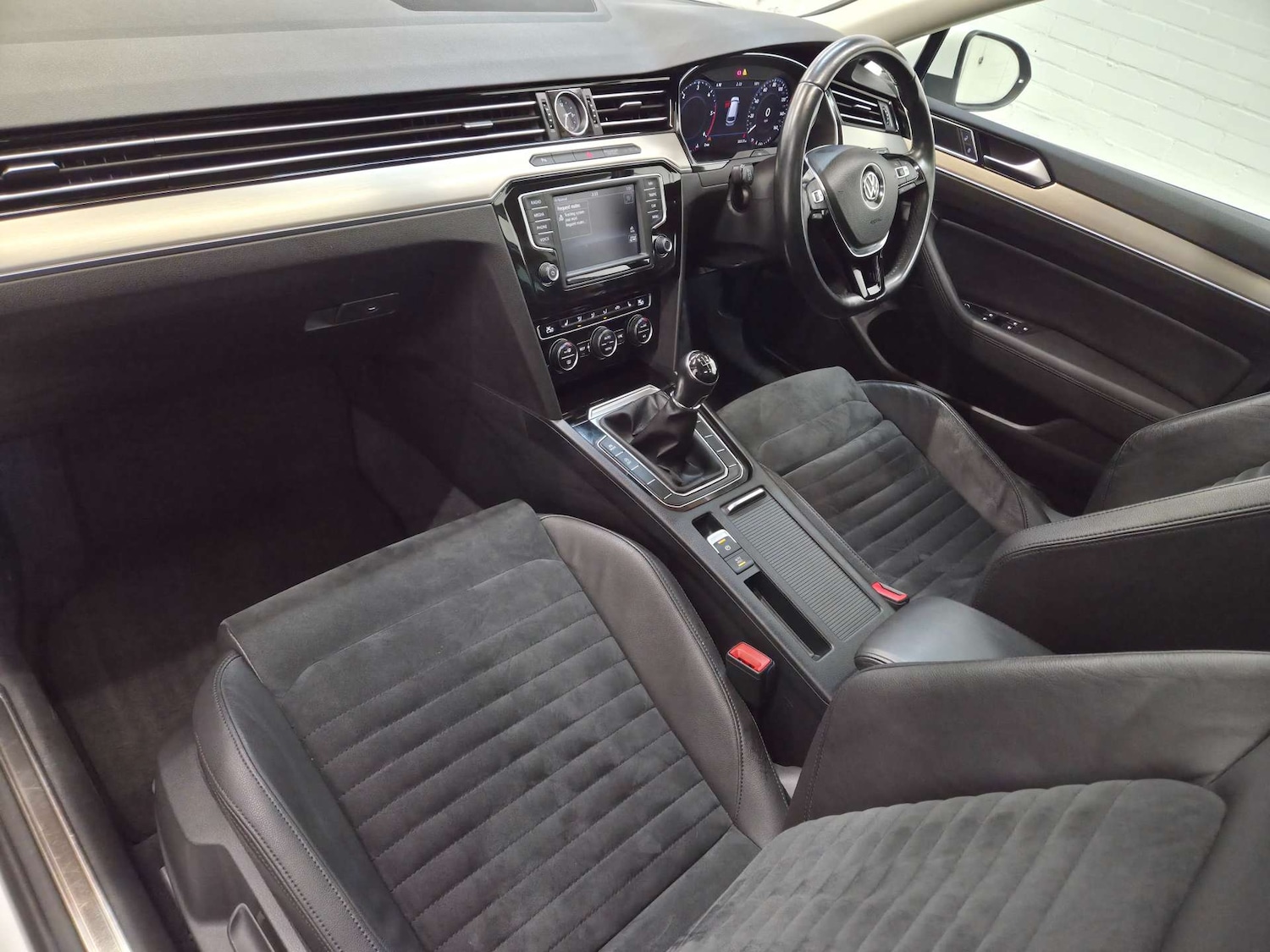 Used Volkswagen Passat 2017 for sale - 77609425: Photo 28