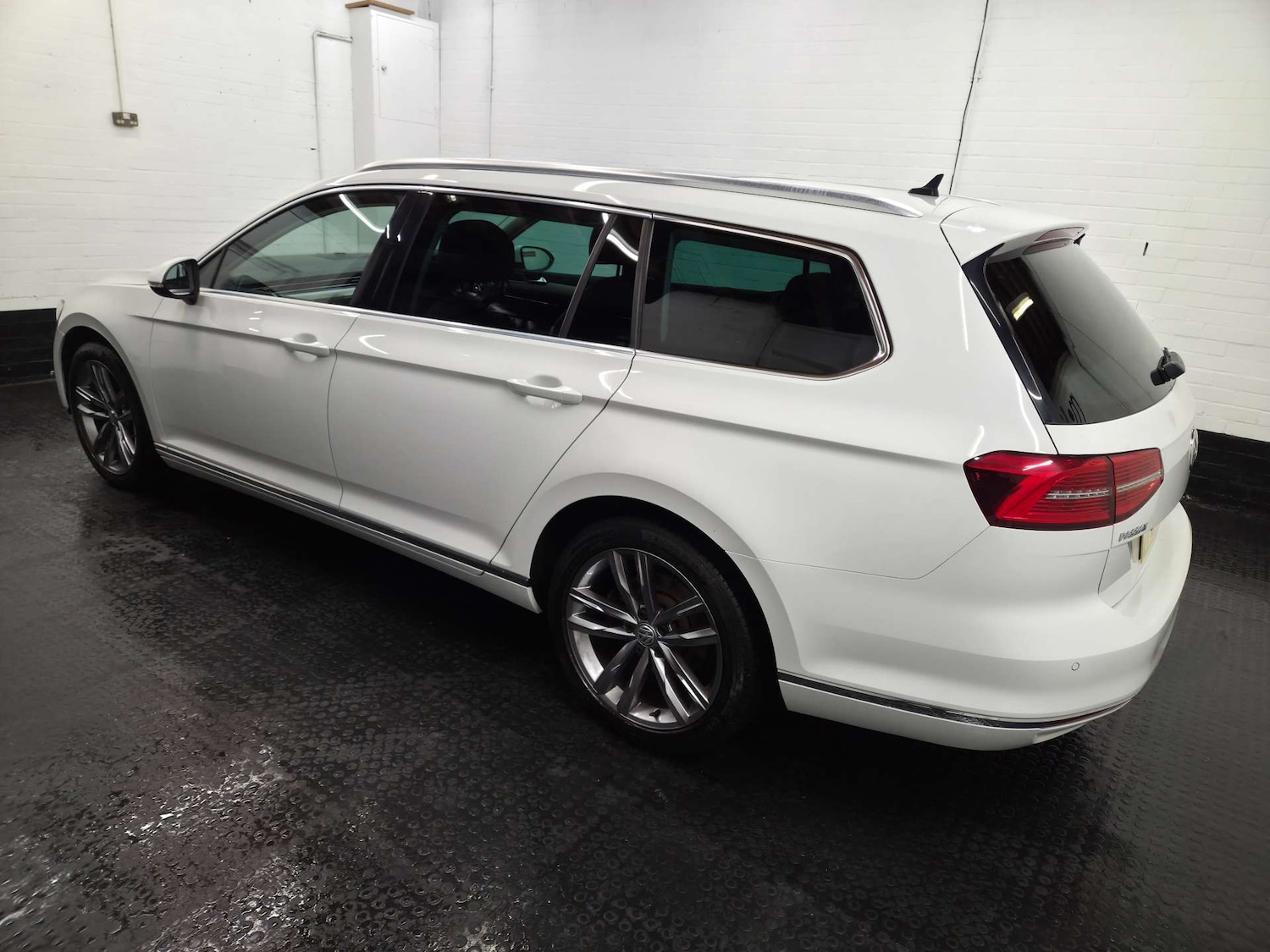 Used Volkswagen Passat 2017 for sale - 77609425: Photo 37