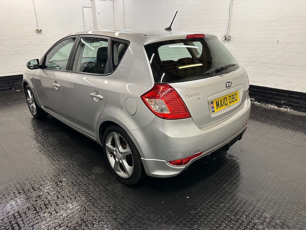Used Kia Ceed 2010 for sale - 76228746: Photo 10