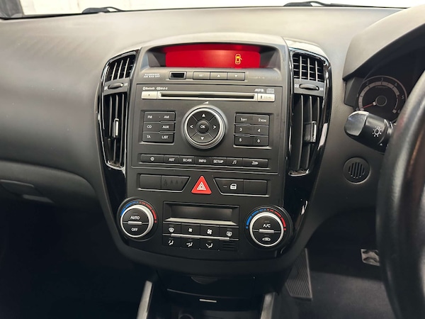 Used Kia Ceed 2010 for sale - 76228746: Photo 20