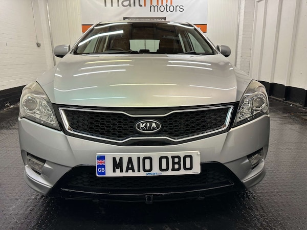 Used Kia Ceed 2010 for sale - 76228746: Photo 2