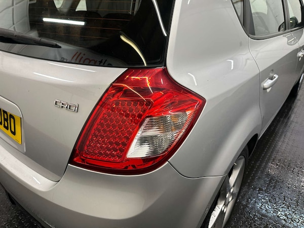 Used Kia Ceed 2010 for sale - 76228746: Photo 8