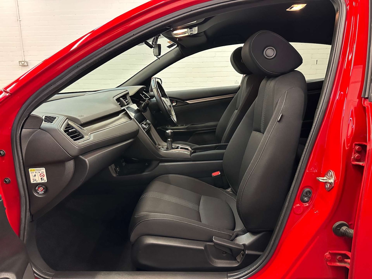 Used Honda Civic 2019 for sale - 76278246: Photo 3