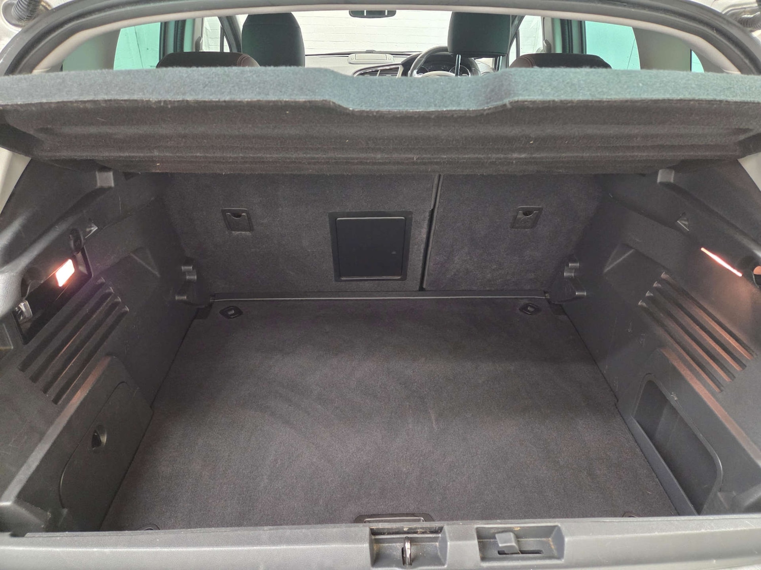 Used Peugeot 3008 2015 for sale - 76556041: Photo 35