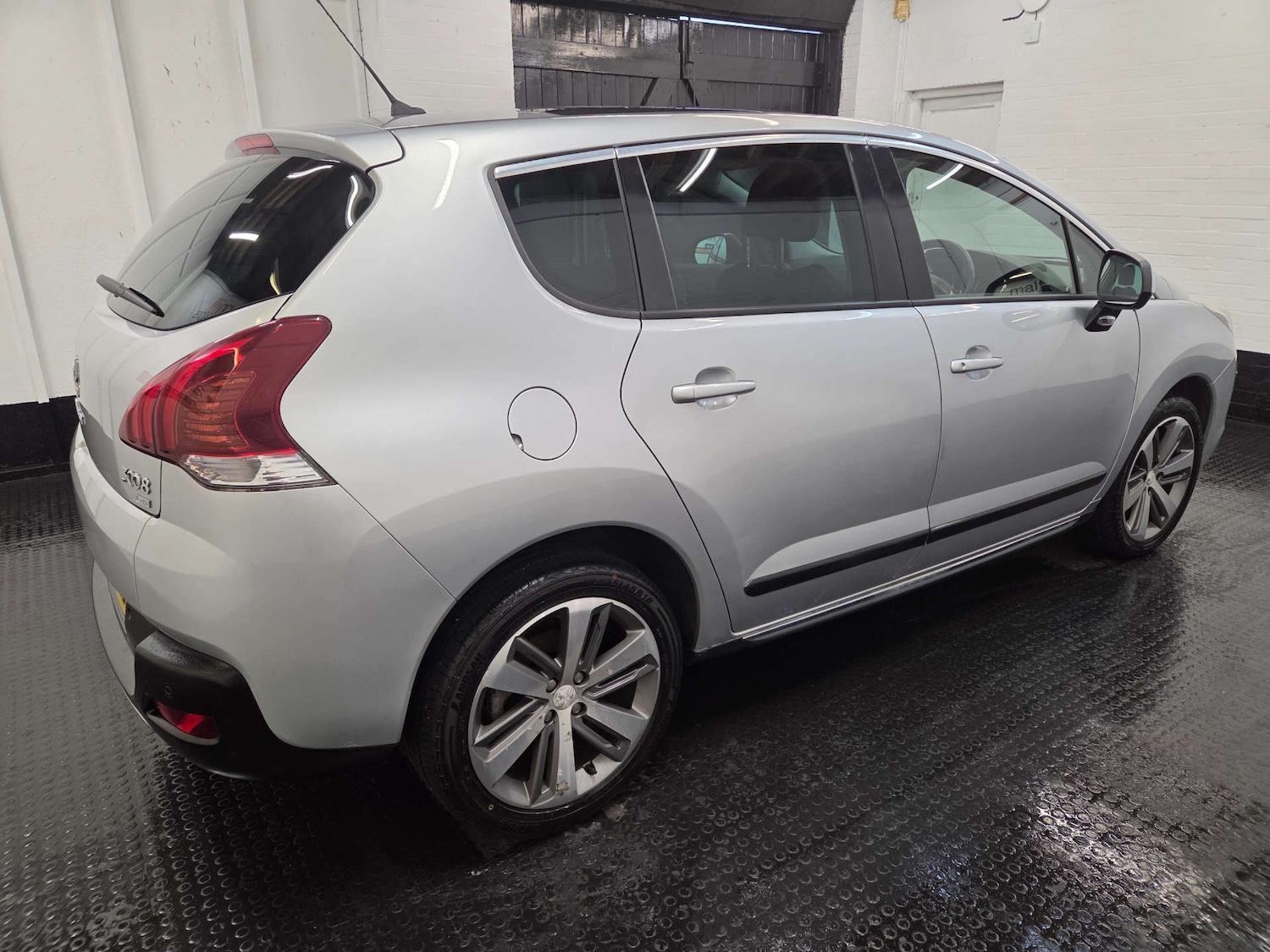 Used Peugeot 3008 2015 for sale - 76556041: Photo 47