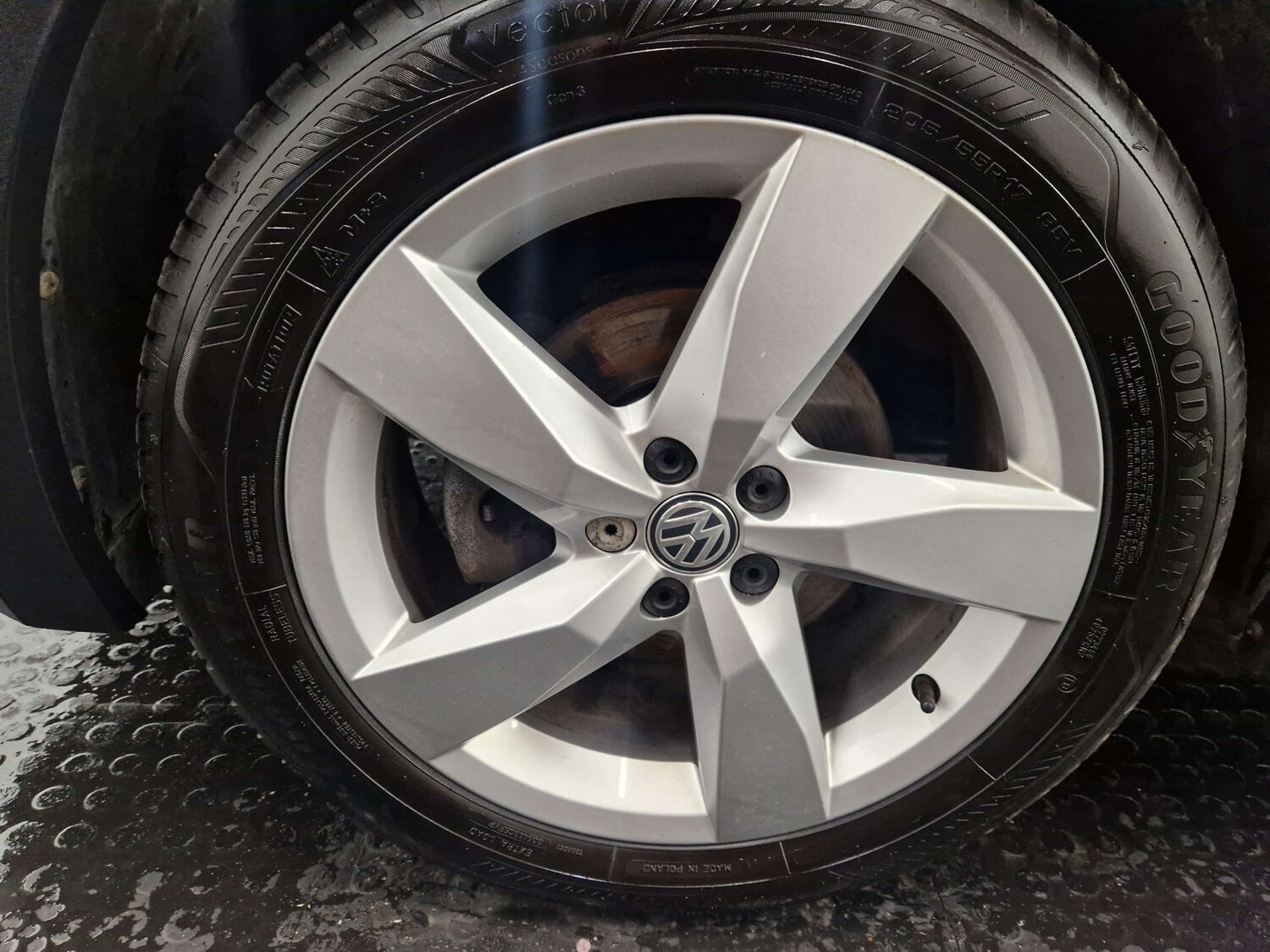 Used Volkswagen T-Cross 2020 for sale - 76132420: Photo 24