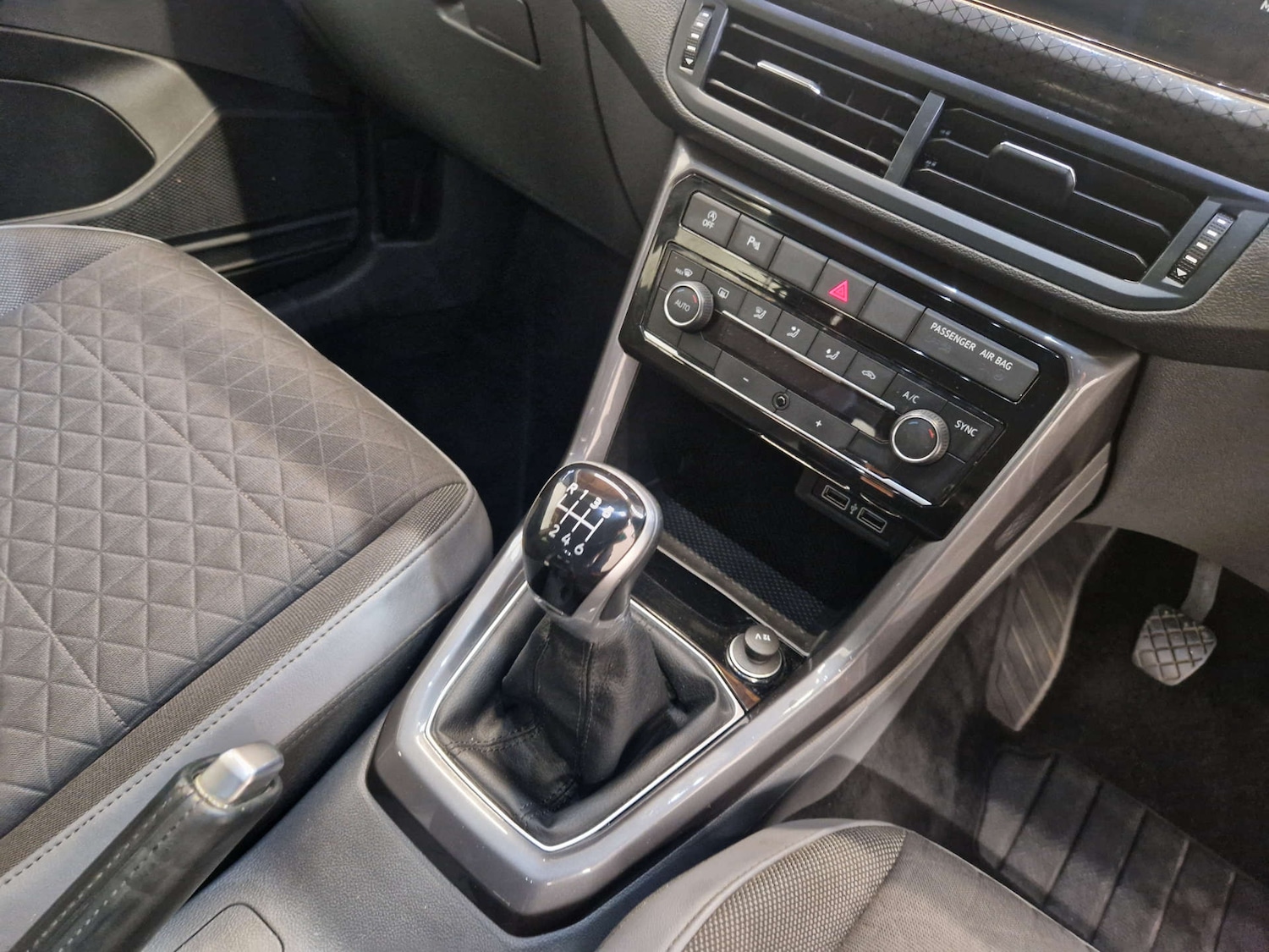 Used Volkswagen T-Cross 2020 for sale - 76132420: Photo 33