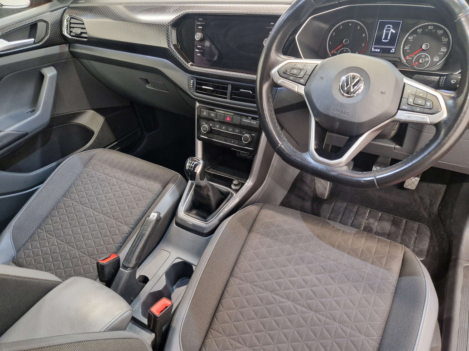 Used Volkswagen T-Cross 2020 for sale - 76132420: Photo 34