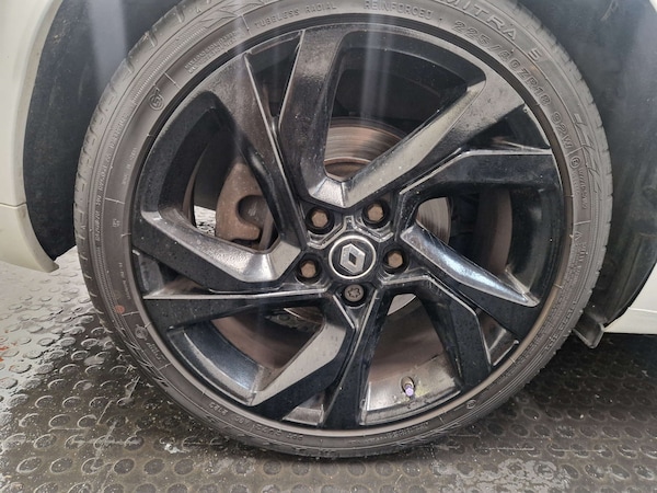 Used Renault Megane 2017 for sale - 76197196: Photo 28