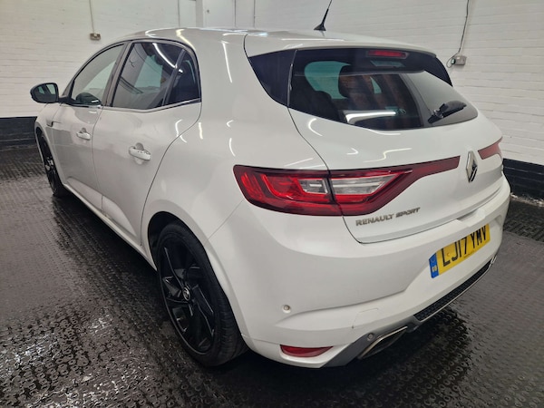Used Renault Megane 2017 for sale - 76197196: Photo 5