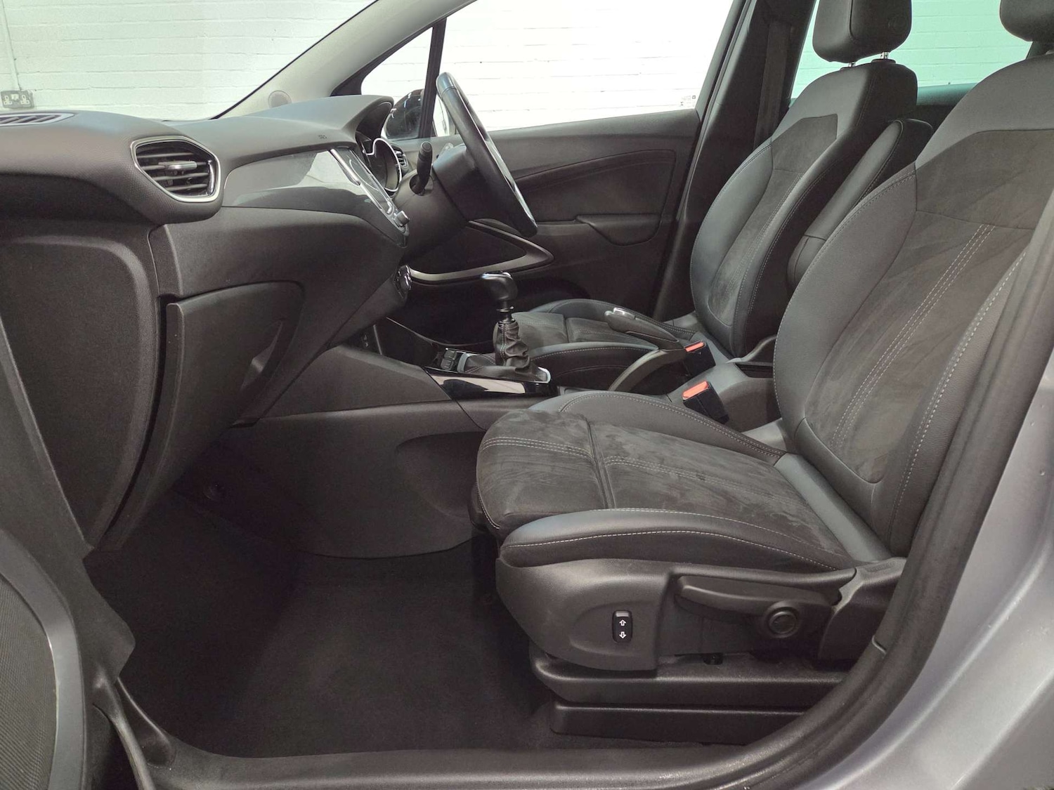 Used Vauxhall Crossland 2022 for sale - 77107165: Photo 25