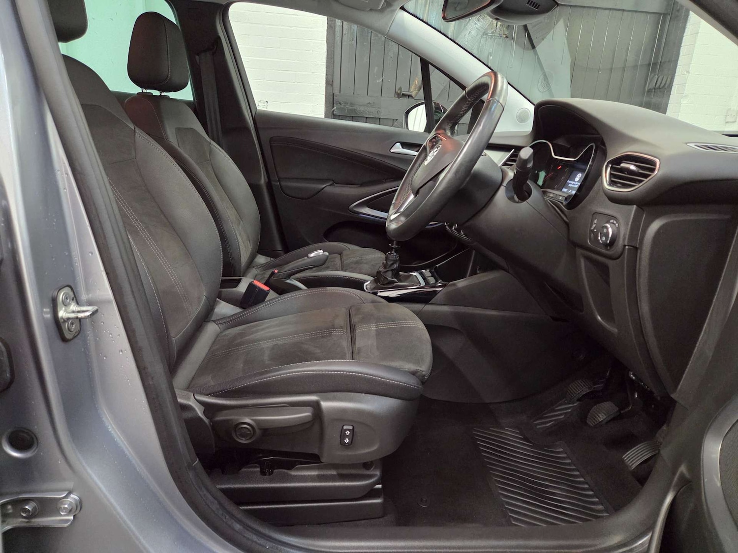 Used Vauxhall Crossland 2022 for sale - 77107165: Photo 8