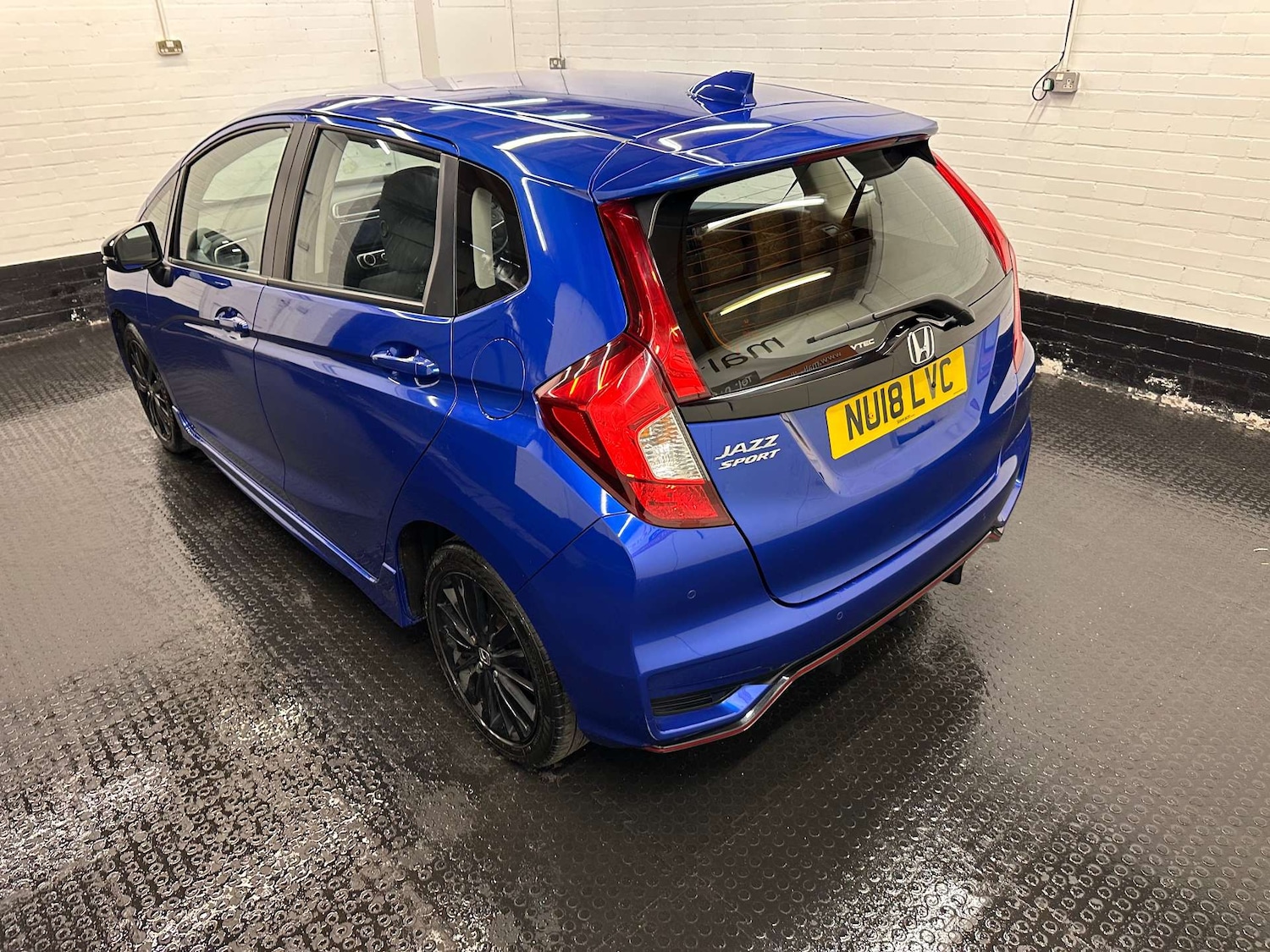 Used Honda Jazz 2018 for sale - 76286722: Photo 15