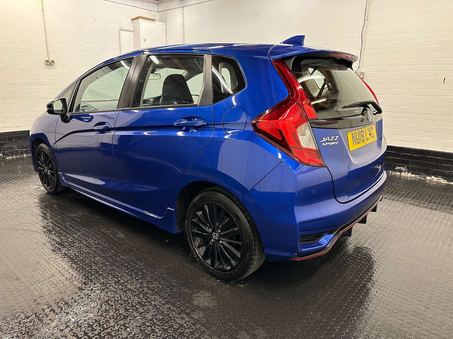 Used Honda Jazz 2018 for sale - 76286722: Photo 16