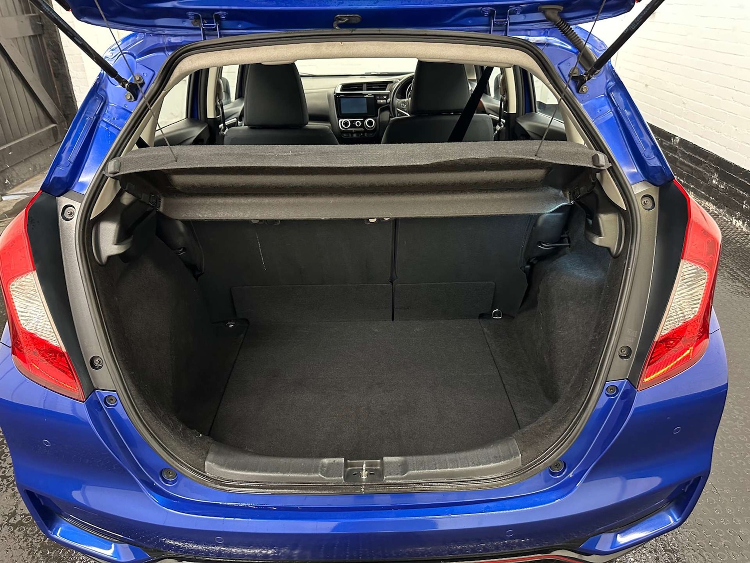 Used Honda Jazz 2018 for sale - 76286722: Photo 18