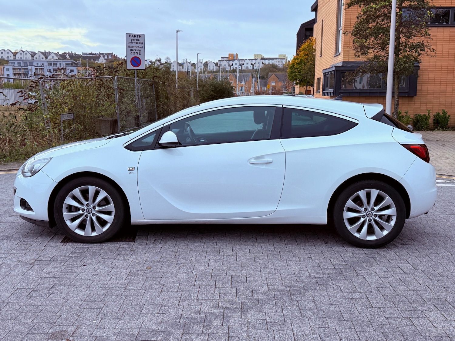 Used Vauxhall Astra GTC 2014 for sale - 76455092: Photo 4
