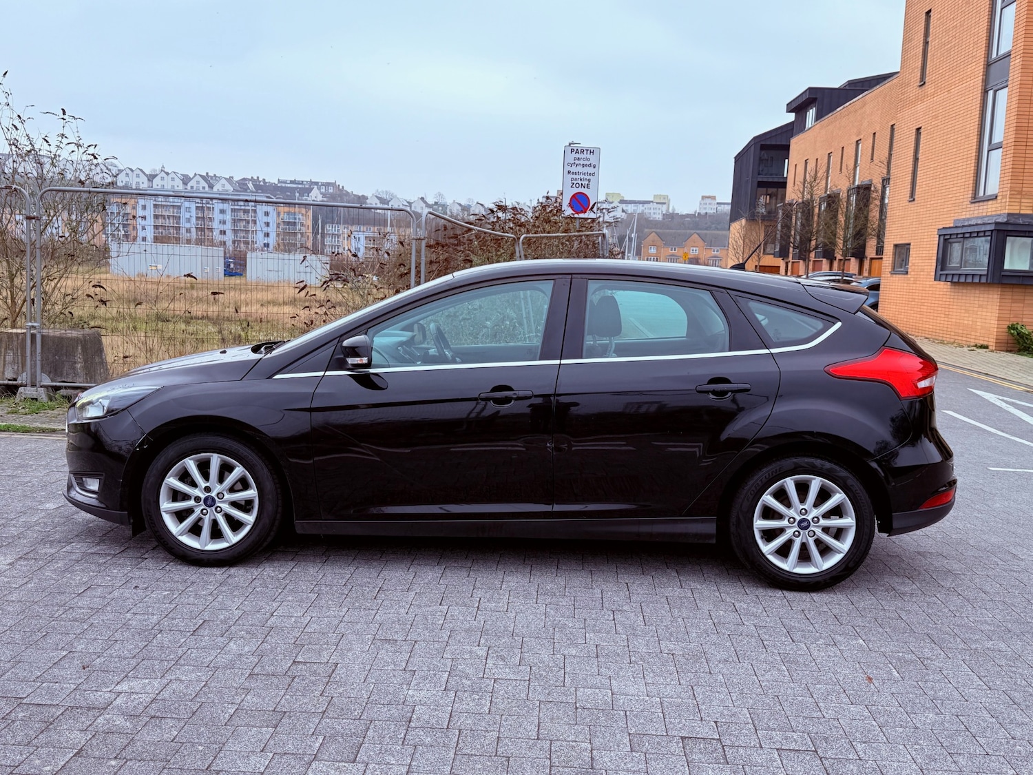 Used Ford Focus 2017 for sale - 77173305: Photo 4