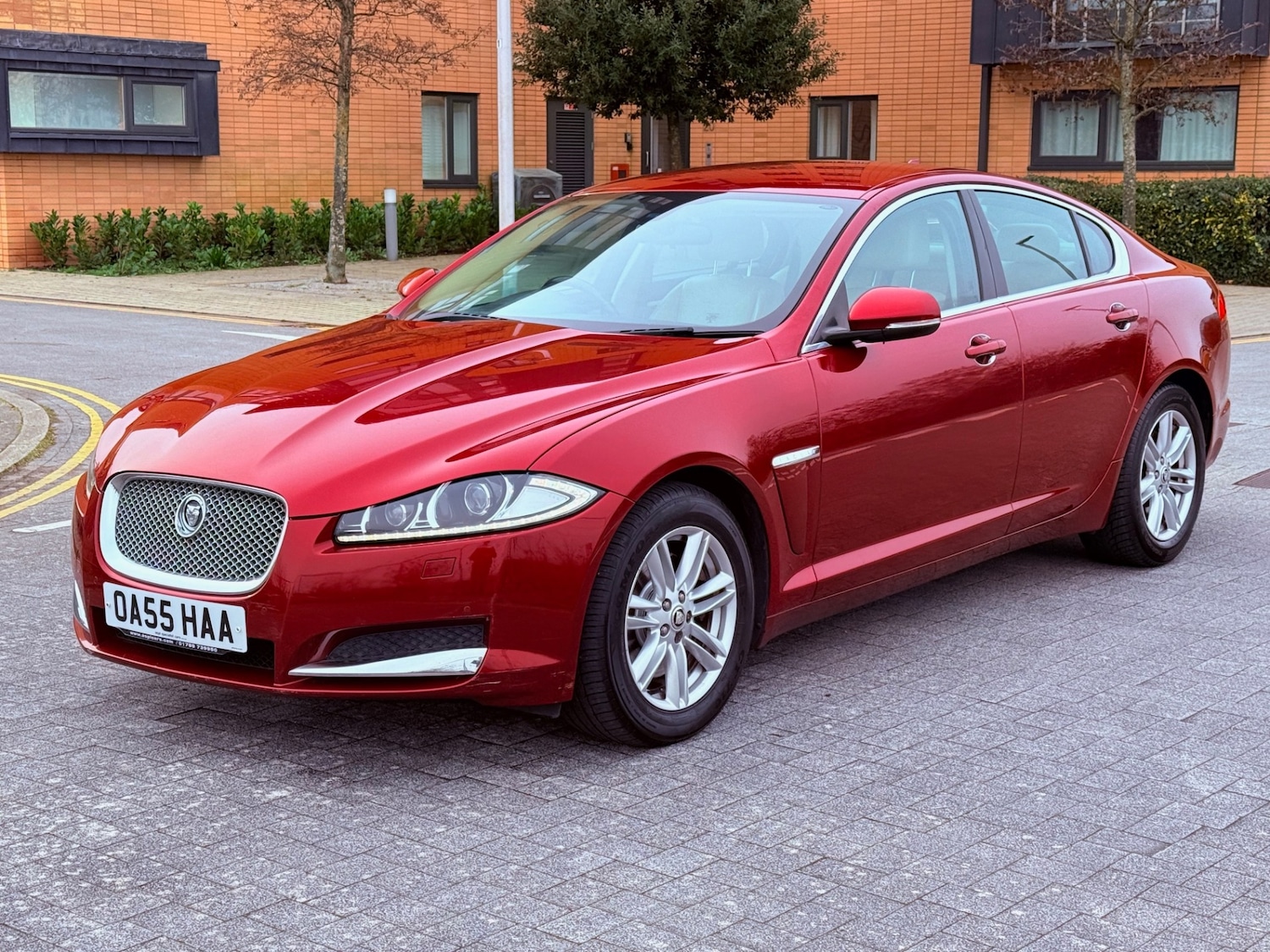 Used Jaguar XF 2013 for sale - 77595103: Photo 3