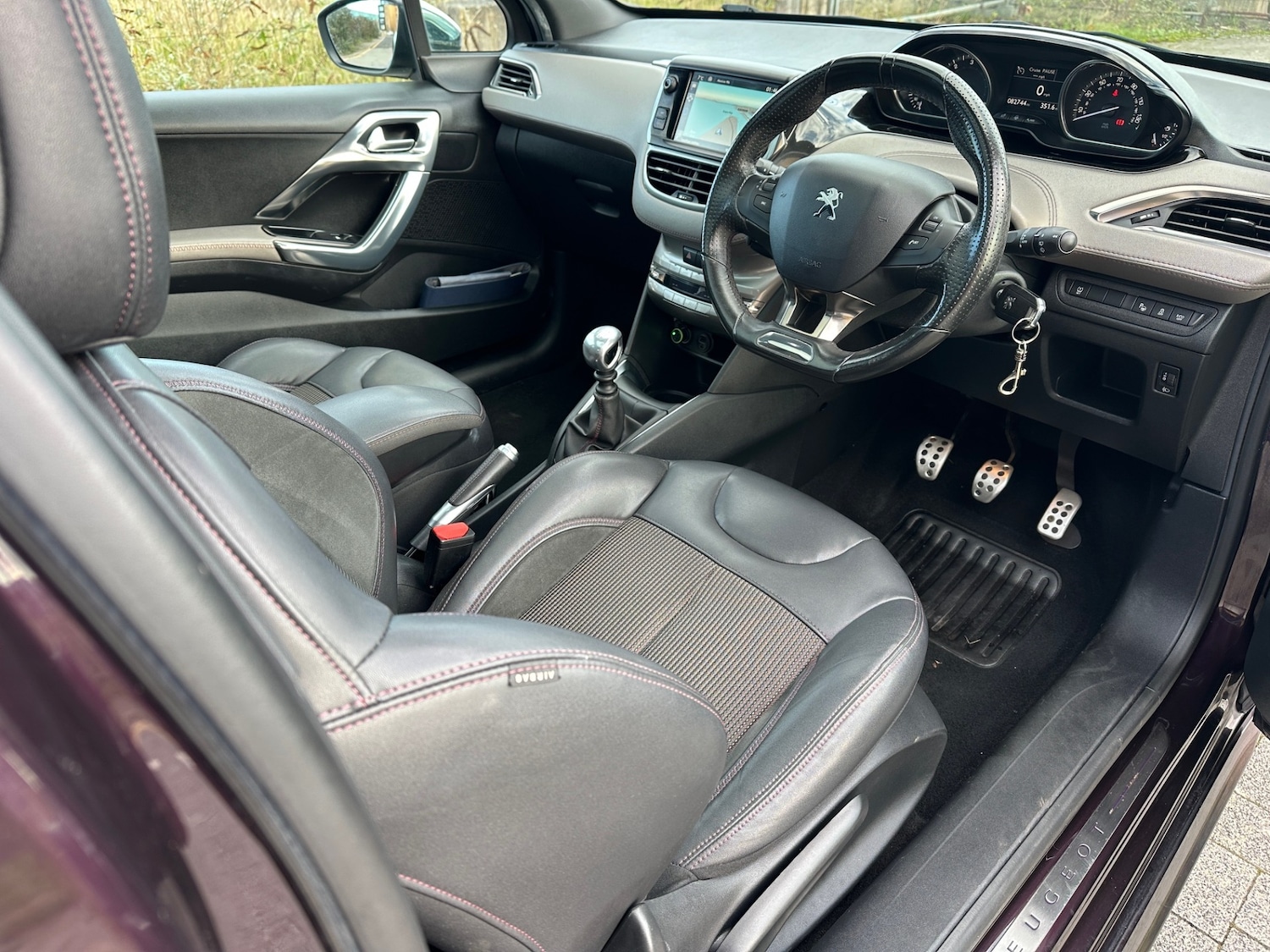 Used Peugeot 208 2015 for sale - 76644518: Photo 12