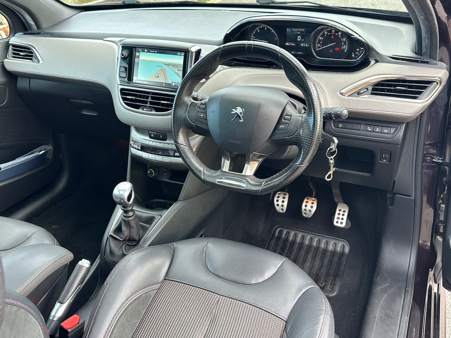 Used Peugeot 208 2015 for sale - 76644518: Photo 13