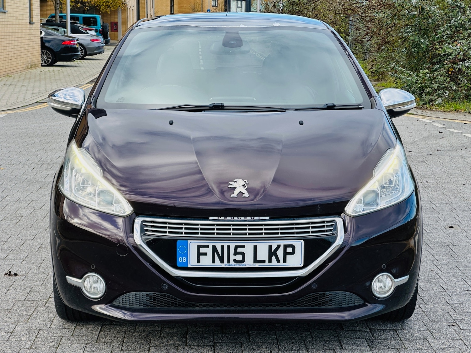 Used Peugeot 208 2015 for sale - 76644518: Photo 2