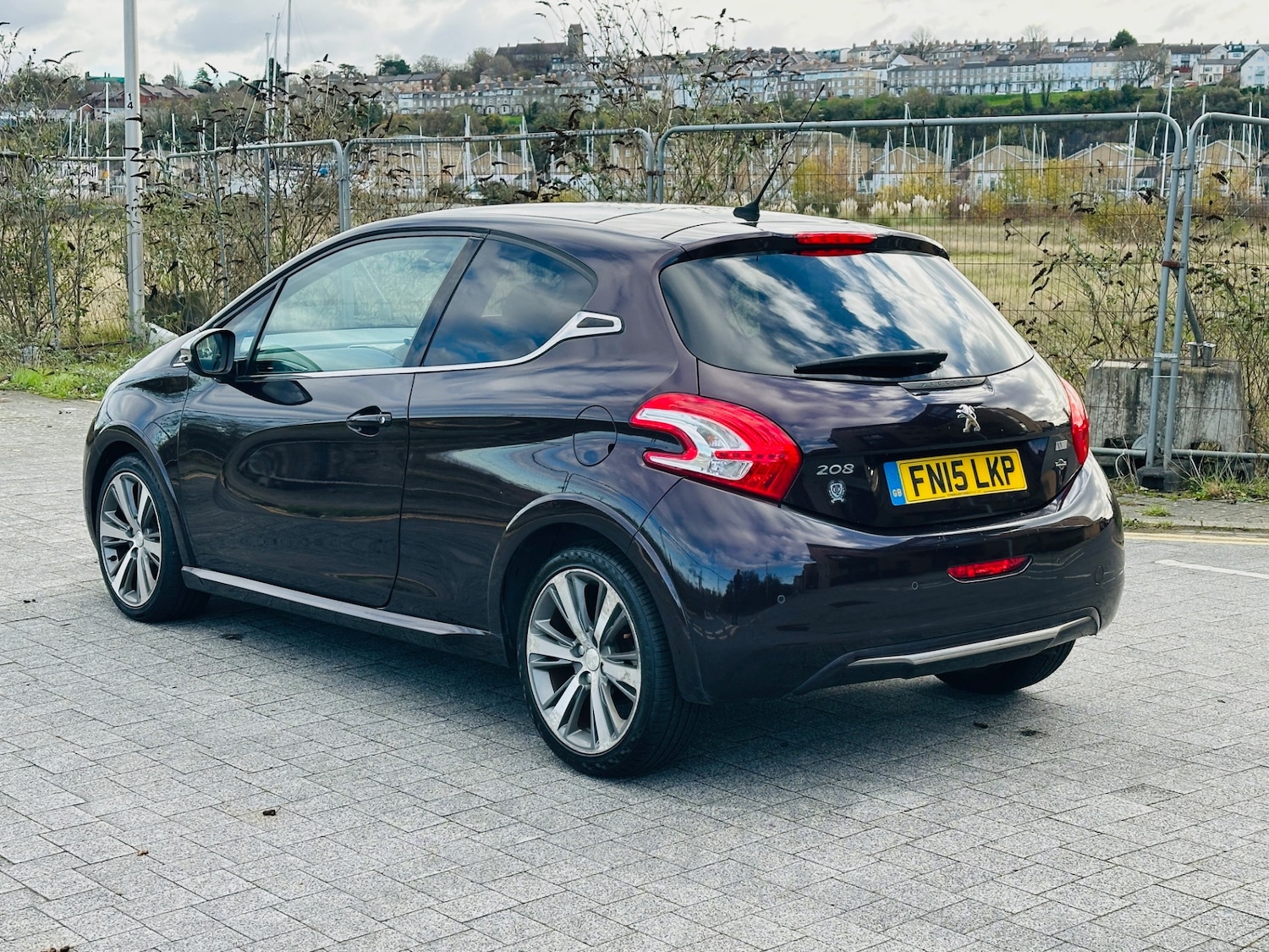Used Peugeot 208 2015 for sale - 76644518: Photo 5