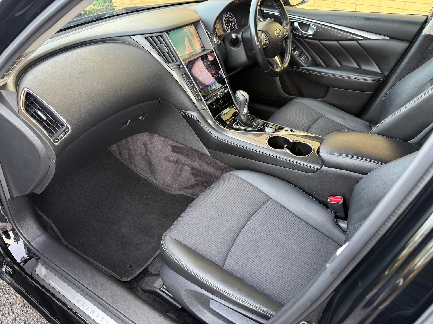 Used Infiniti Q50 2017 for sale - 76571398: Photo 10