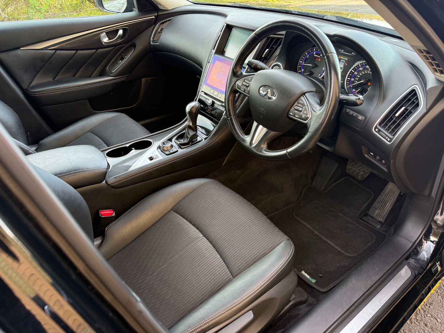 Used Infiniti Q50 2017 for sale - 76571398: Photo 12