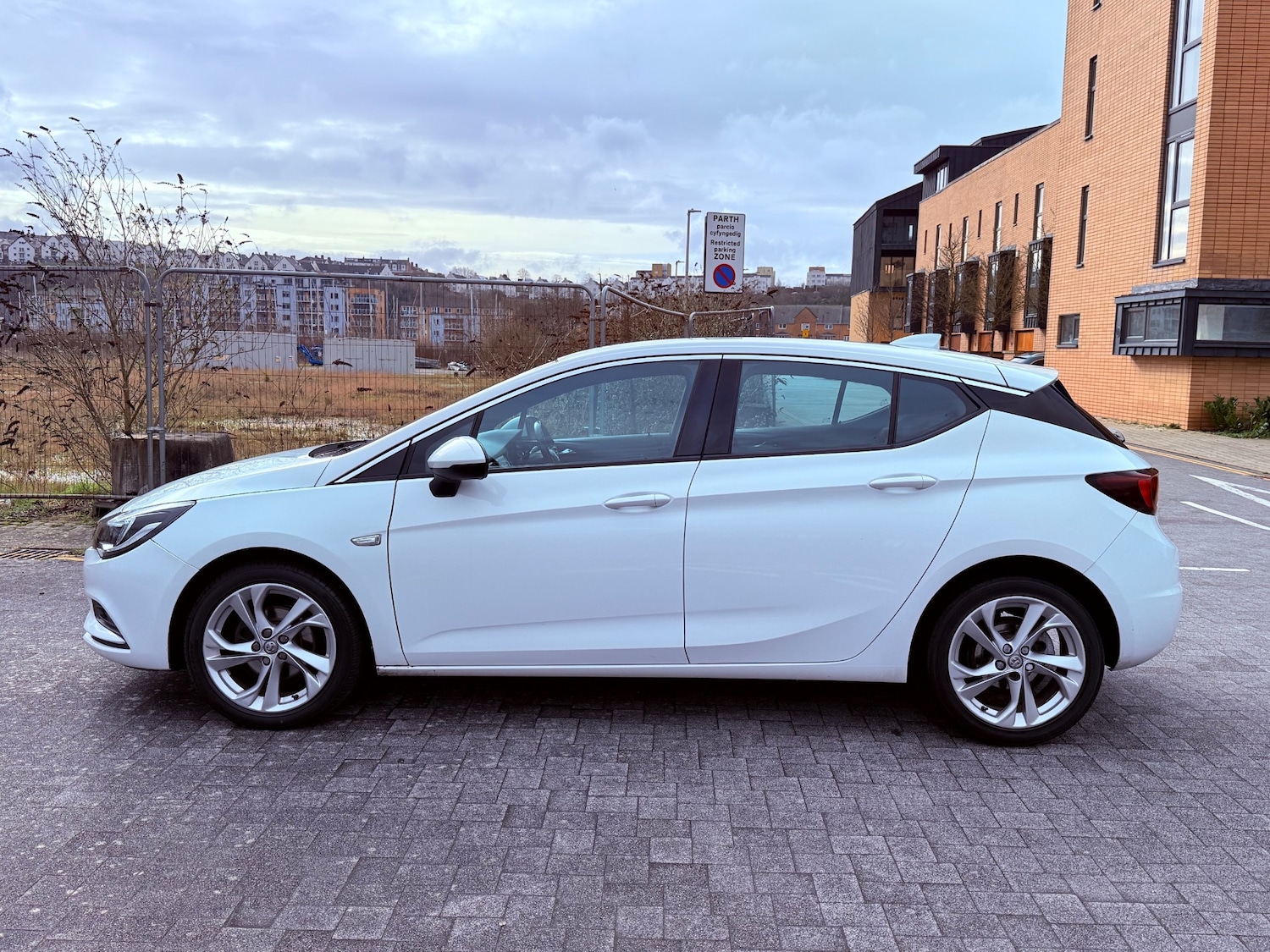 Used Vauxhall Astra 2017 for sale - 77531818: Photo 4