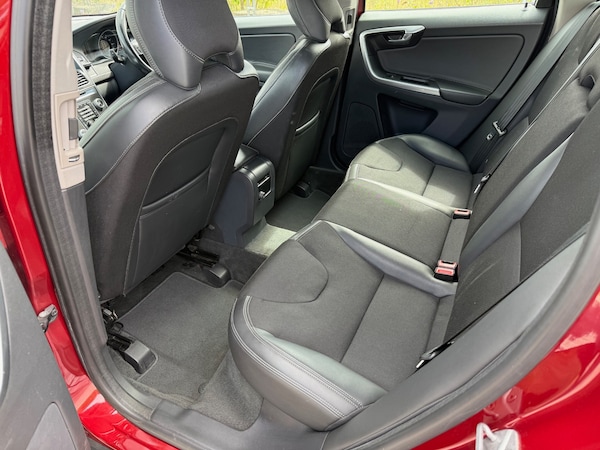 Used Volvo XC60 2015 for sale - 75615738: Photo 17